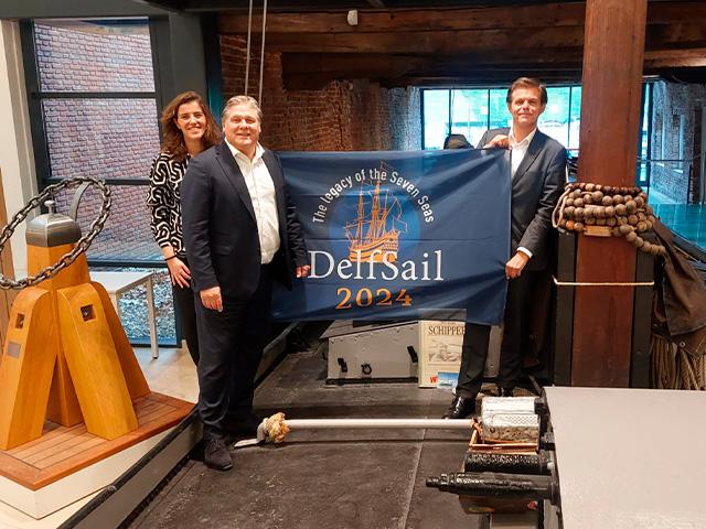 De presentatie van de officiële DelfSail vlag